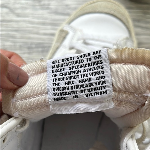 Nike Blazer High-Top Sneakers  sizes 7.5 - Picture 3 of 8